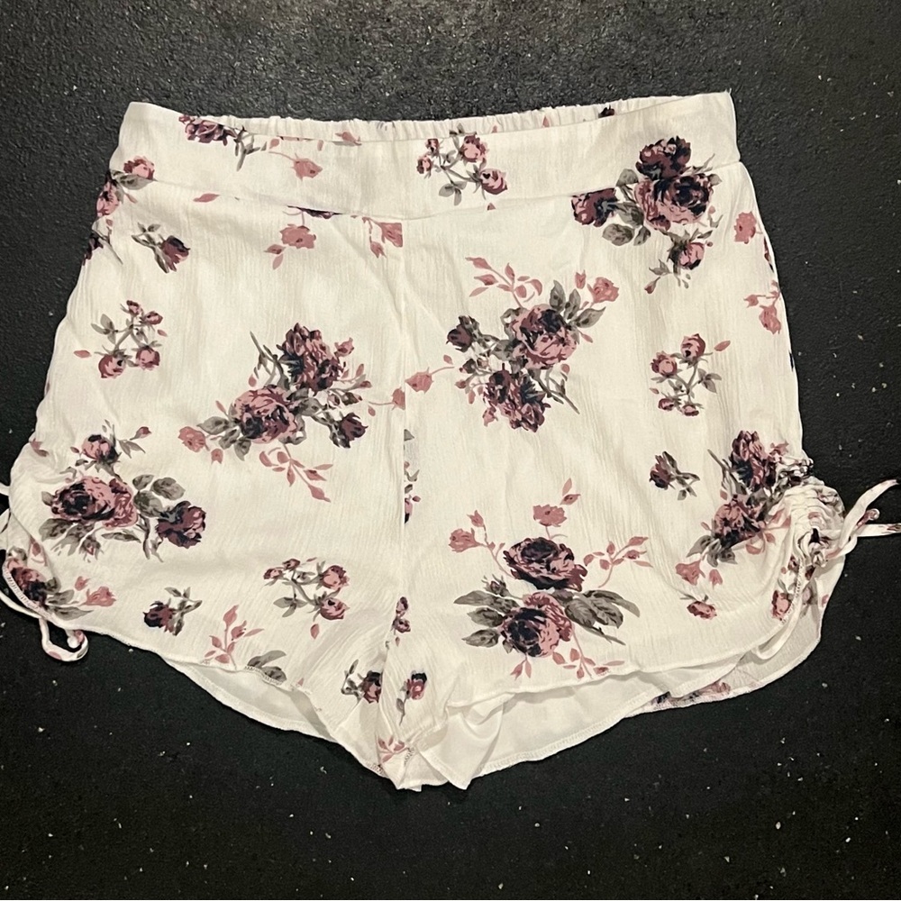 Charlotte Russe White Floral Women's Dress Shorts- Small